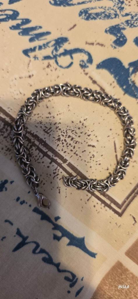 Silver Coloured Byzantine Chain Bracelet - Good Condition