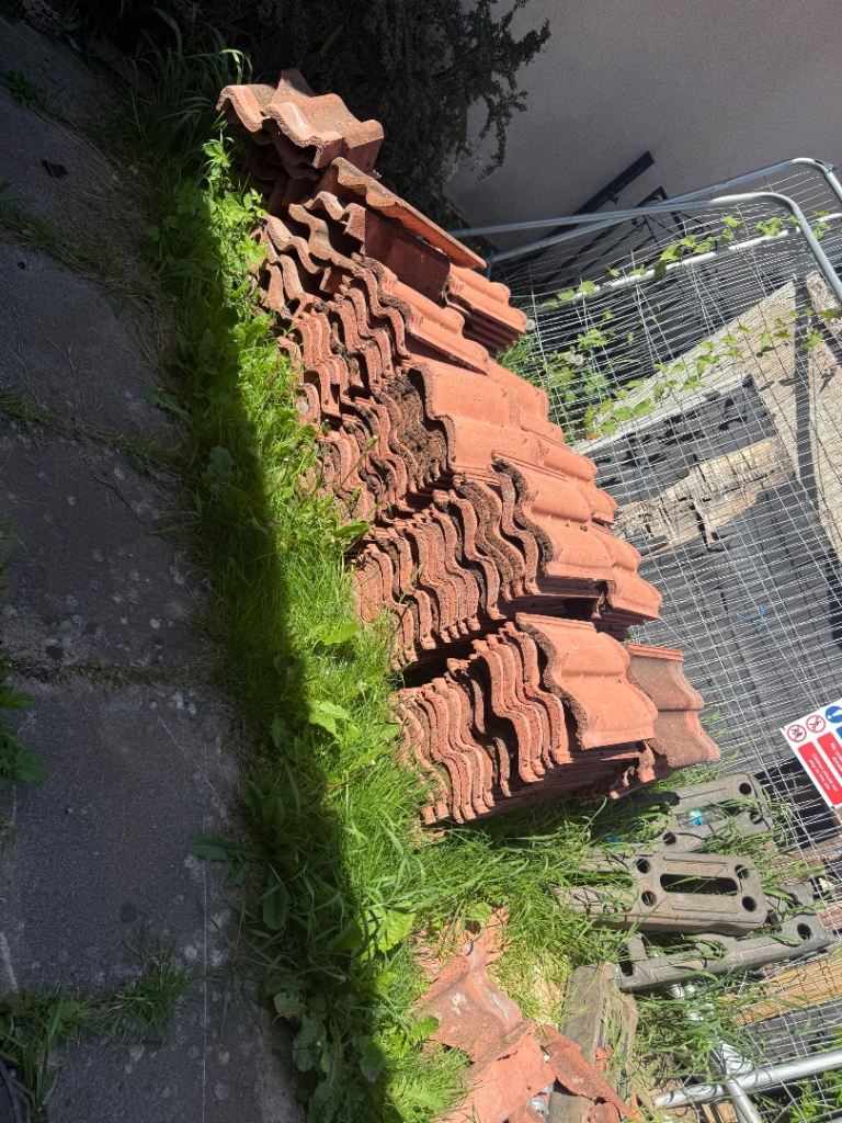 Roof tiles 