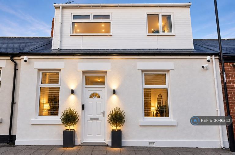 4 bedroom house in Ridley Terrace, Sunderland, SR2 (4 bed) (#3046823)