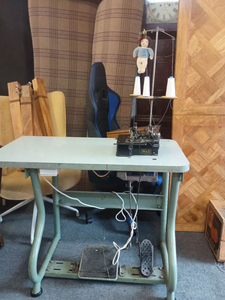 Willcox and Gibbs Industrial Sewing Machine with Table