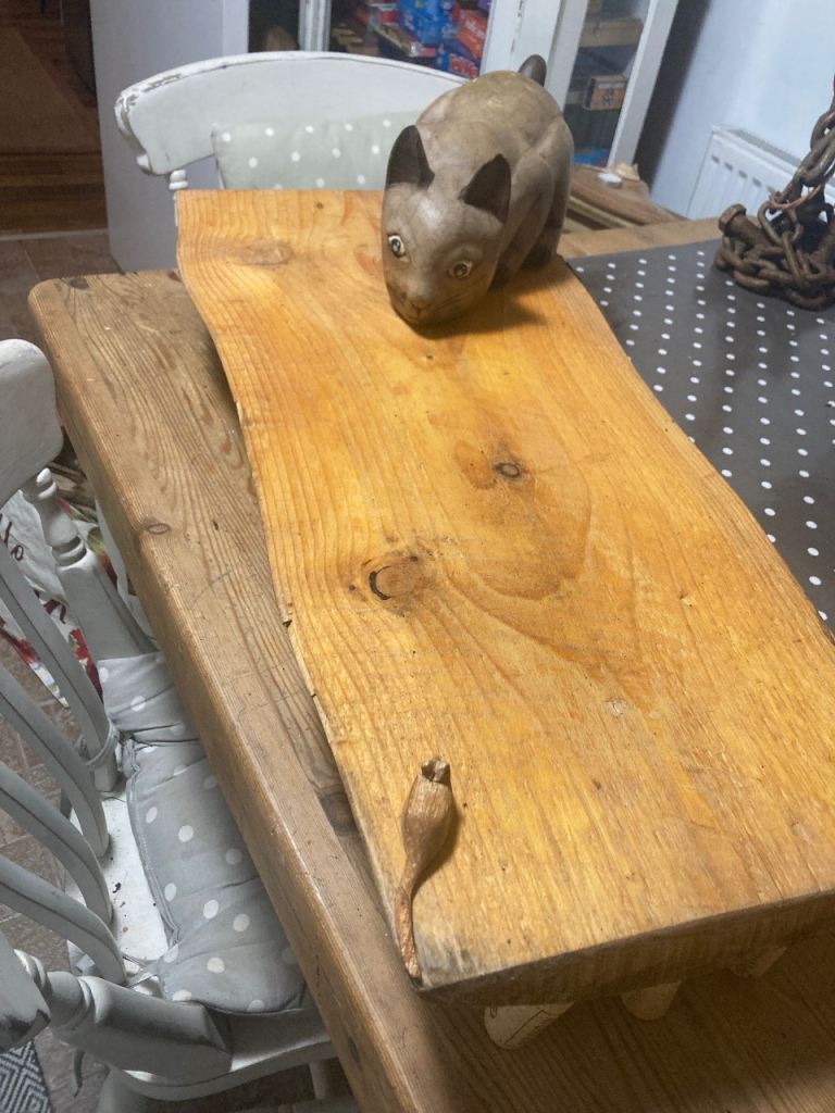 Unique Novelty Raw Edge Wooden Cat & Mouse Board Serving Platter or Shelf Cafe Bistro Accessory