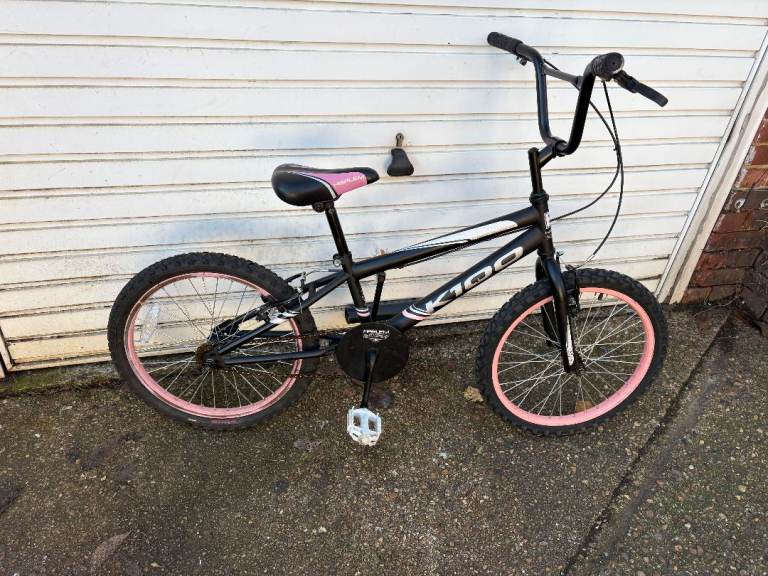 BMX BOY OR GIRLS  BIKE 20  inch wheels  19 inch frame  serviced £60