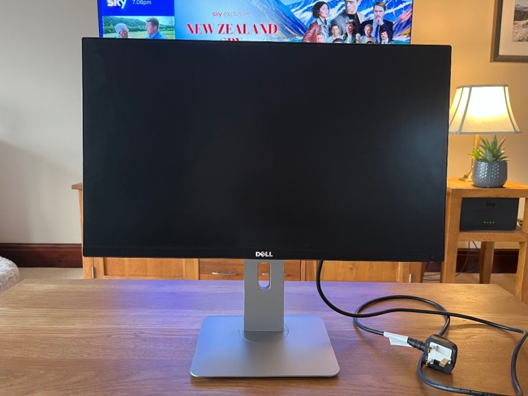 Dell UltraSharp U2414H 24” Full HD IPS Monitor