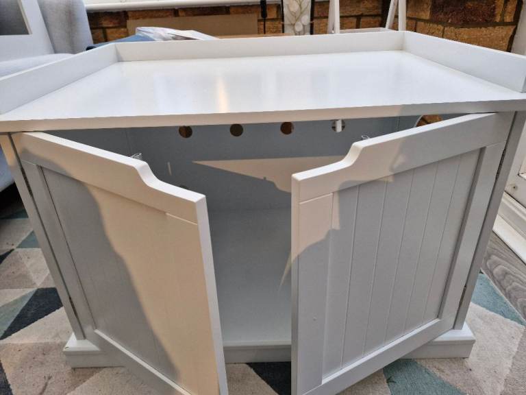 Cat litter furniture