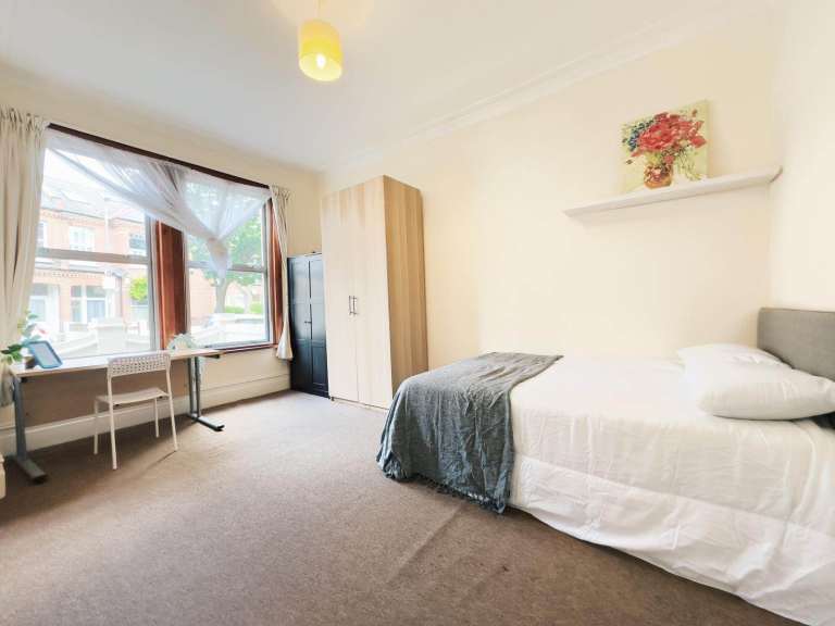 🏠 SPACIOUS DOUBLE ROOM TO RENT IN HACKNEY 🔑