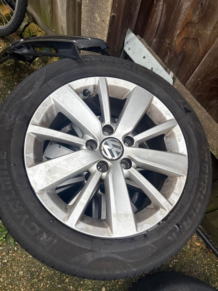 image for Vw golf original tyres and rims 5x112