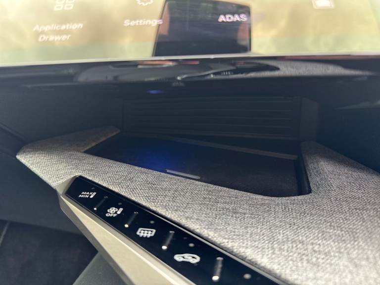 2025 Peugeot 5008 1.2 Hybrid 136 GT 5dr e-DSC6 HATCHBACK PETROL Automatic