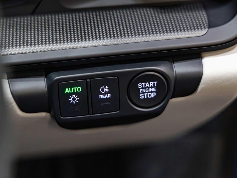 2024 Porsche 911 GTS t-Hybrid 2dr PDK COUPE PETROL/ELECTRIC Automatic