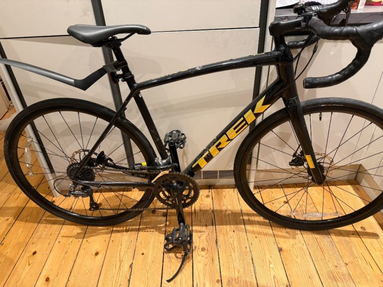Trek Domane AL 2 in black - 2002 road bike