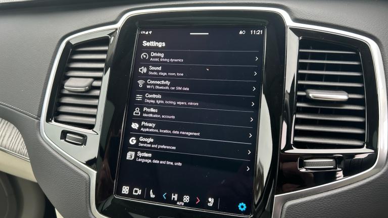 2023 Volvo XC90 2.0 T8 [455] RC PHEV Ultimate Dark 5dr AWD Gtron Estate Estate Hybrid Automatic