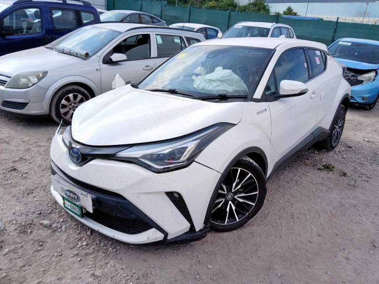 BREAKING TOYOTA C-HR 1.8 PETROL 2020 STOCK NUMBER BC76