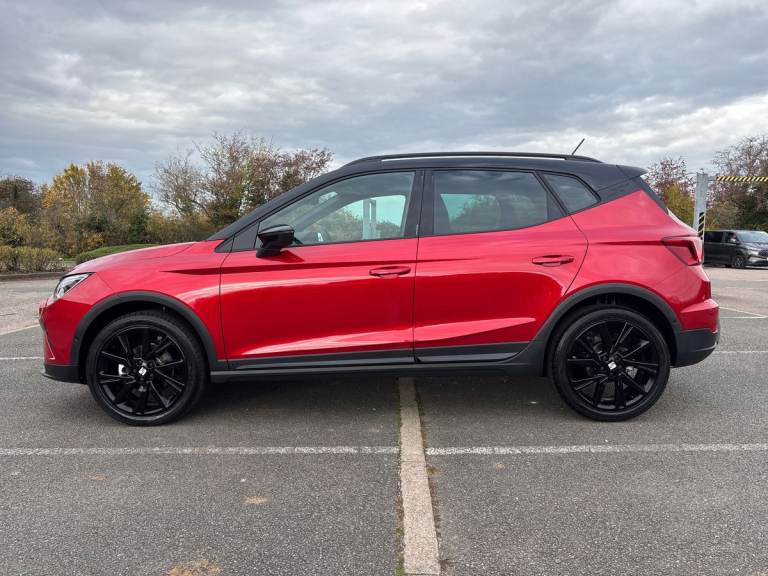 2025 SEAT Arona 1.0 TSI 115 FR Black Edition 5dr Hatchback PETROL Manual