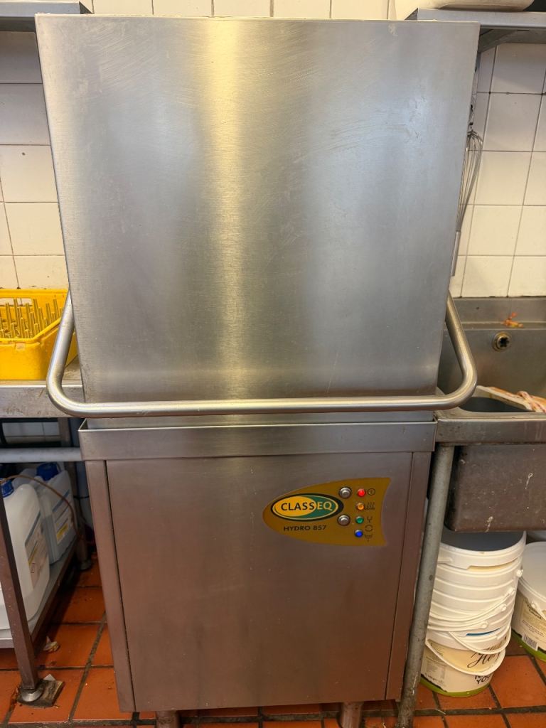 Classeq Hydro 857 Commercial Dishwasher - Fair Condition