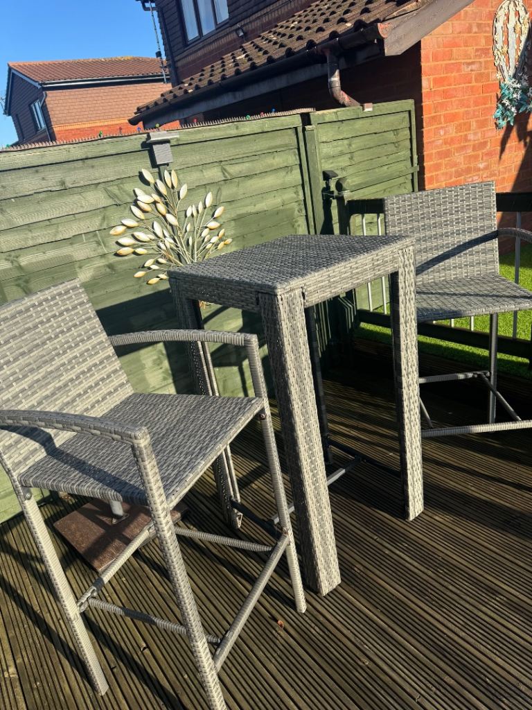 Garden furniture 