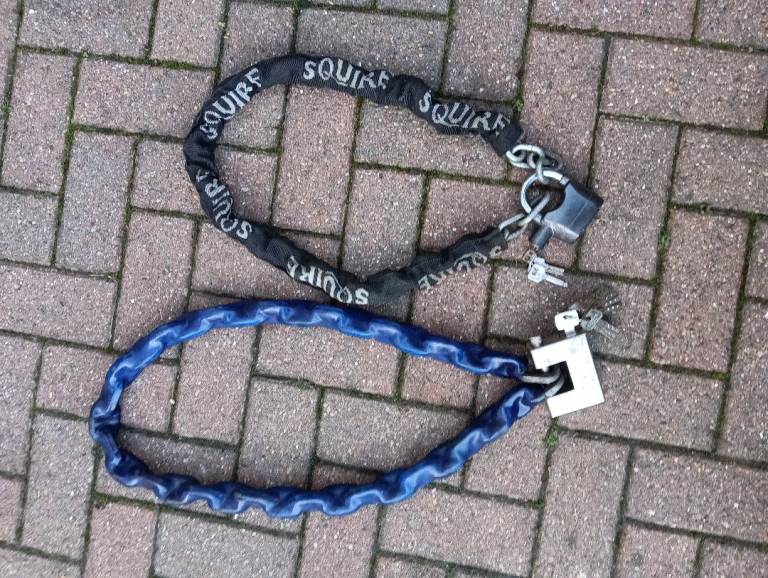 Heavy duty Chains and Pad locks