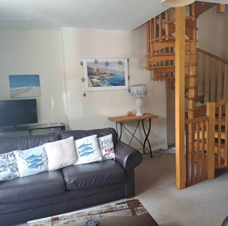 2 floor 2 bedroom apartment for let in Maidencombe, Torquay