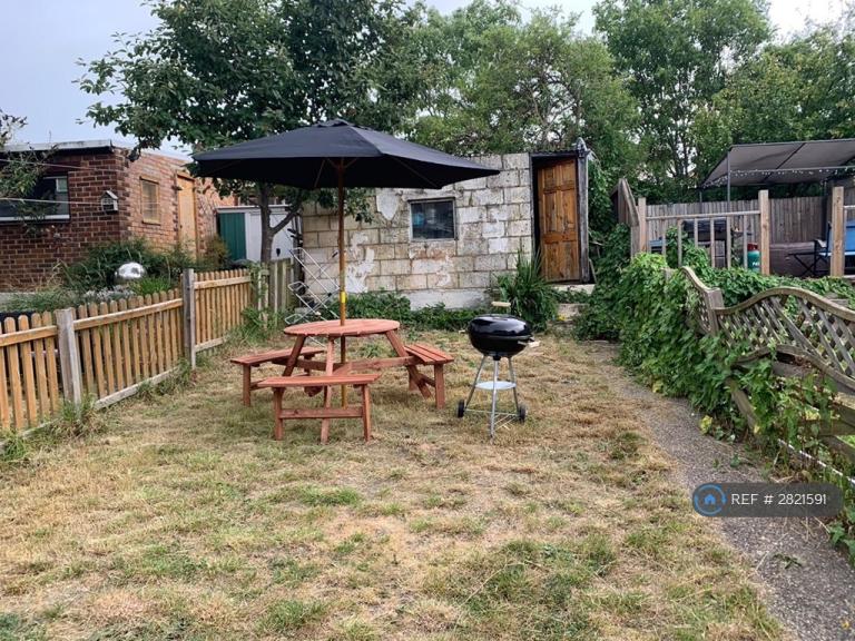 1 bedroom in Yorkland Avenue, Welling, DA16 (#2821591)