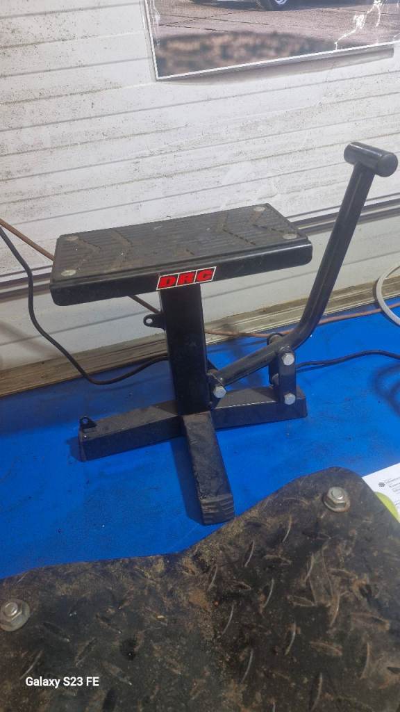 Off Road motorcycle lift 