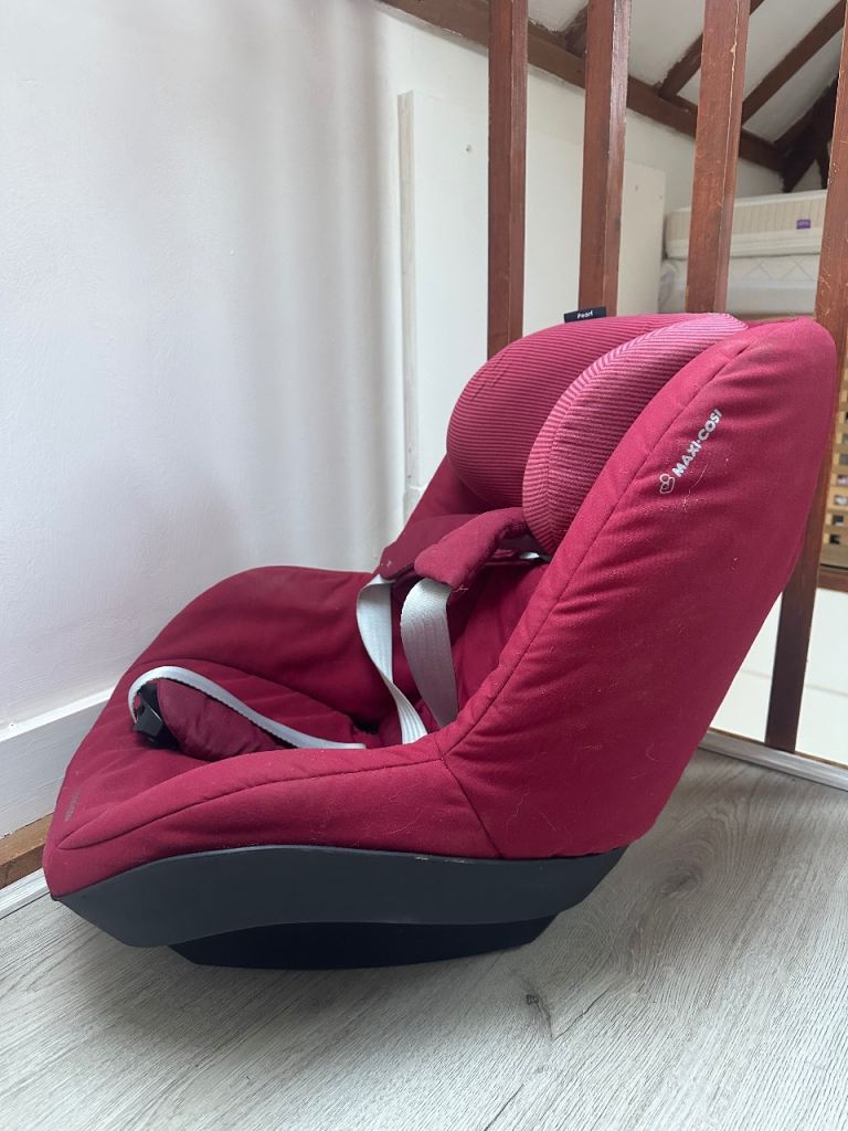 Maxi Cosi Pearl car seat 