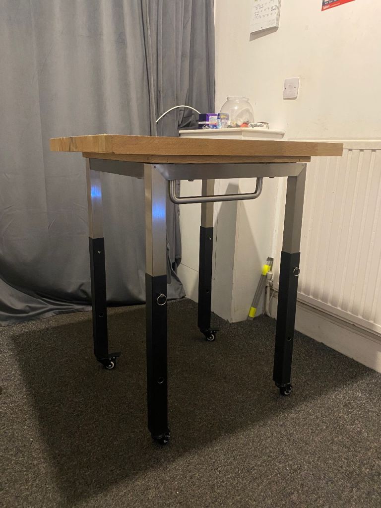 Butcher’s Table / Kitchen Island