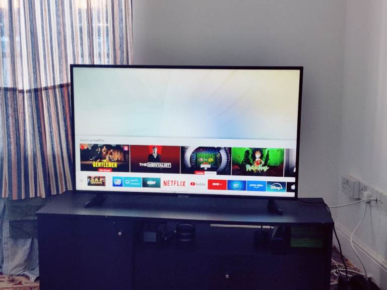 Samsung Smart TV 4K Ultra HD Led 43-inch for sale 