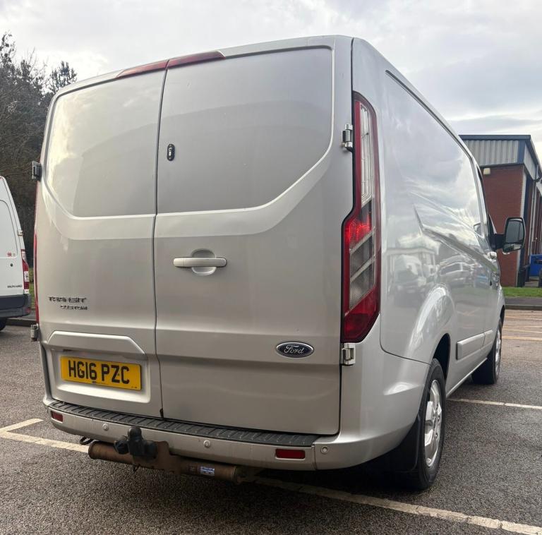 2016 Ford Transit Custom 2.2 TDCi 125ps Low Roof Limited Van PANEL VAN Diesel Manual