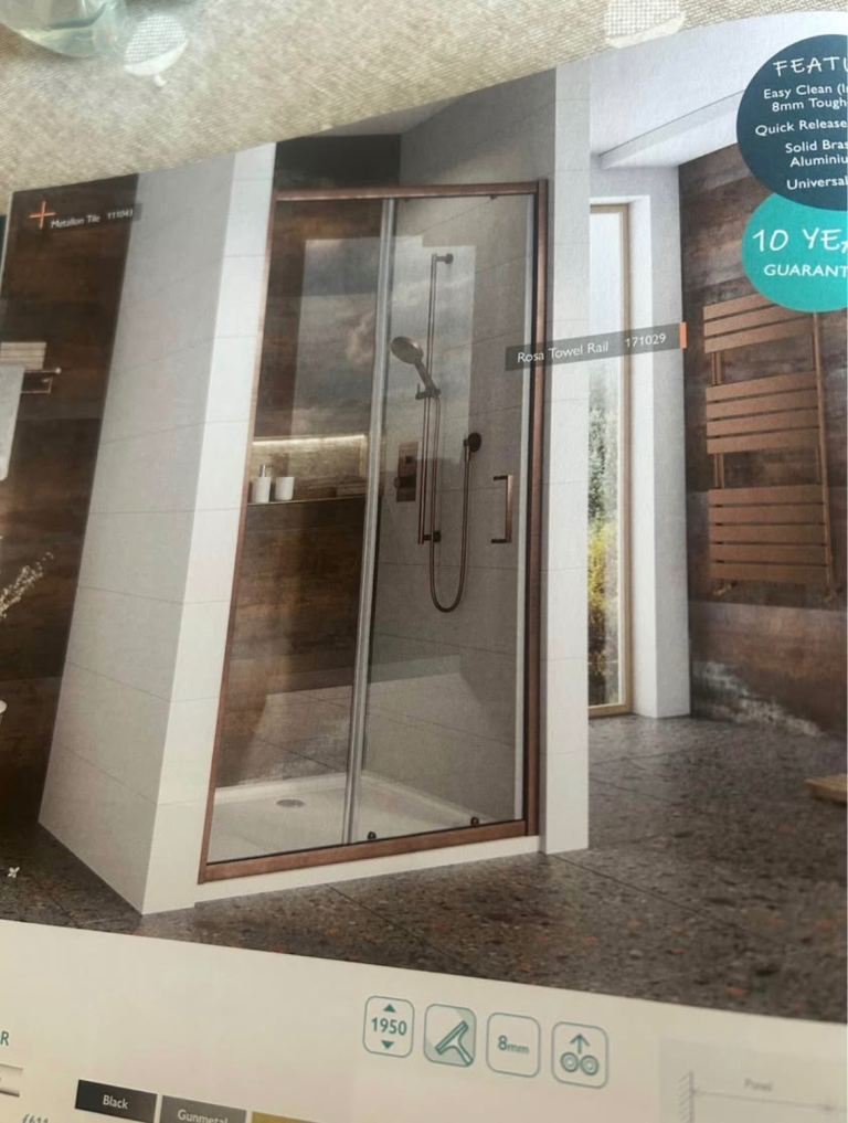 Silver shower door 1700cm