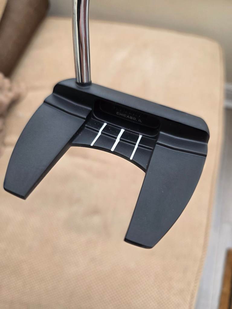 Wilson Infinate Bucktown putter 34in fitted with Golf Pride reverse taper grip