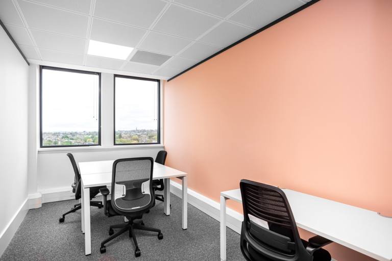 London - TW1 3QS \ Small Office Space for Rent