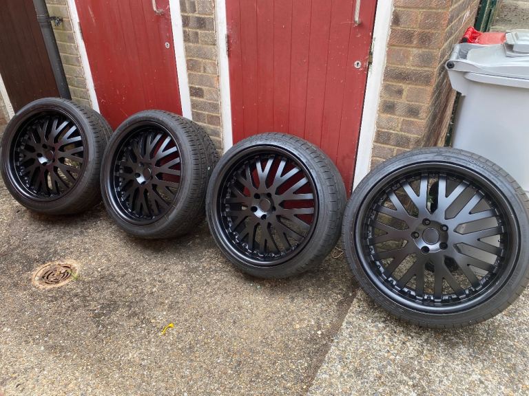 Land Rover Range Rover 22 inch alloys £340