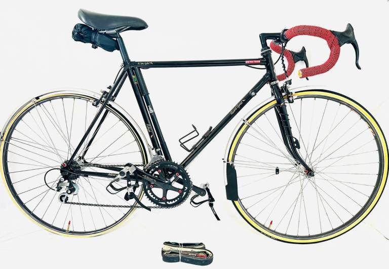 A Stunning RALEIGH SPRINT Virtually New Condition Size/M 14 Sped Road Bike.