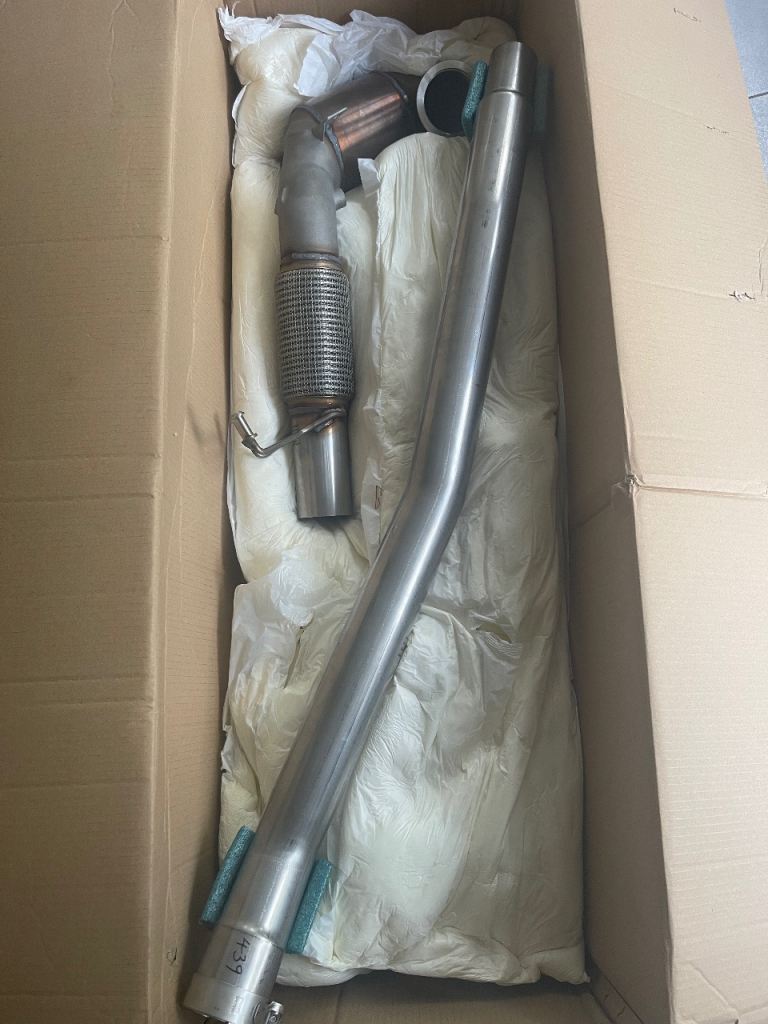 Genuine Milltek sports cat down pipe for Volkswagen Golf R mk 7-7.5