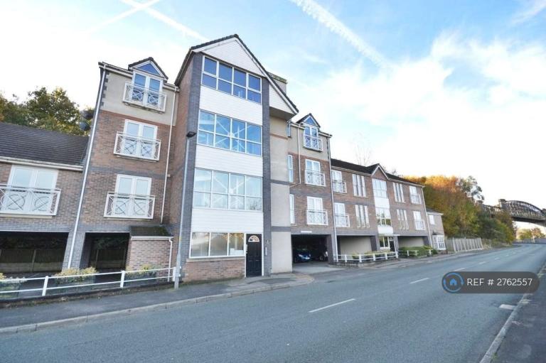 2 bedroom flat in The Locks, Grappenhall, Warrington, WA4 (2 bed) (#2762557)