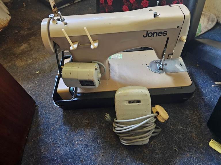 Jones Sewing Machine with Foot Pedal – Good Condition