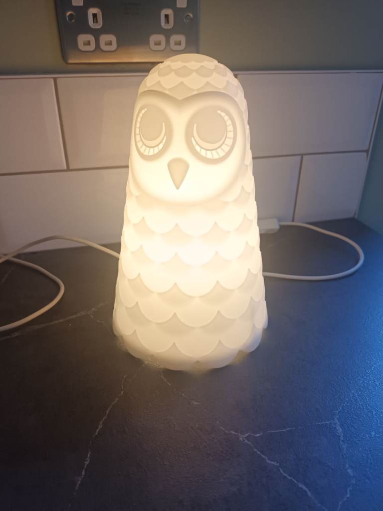 Cute White Owl Lamp – Perfect for a Child's Room