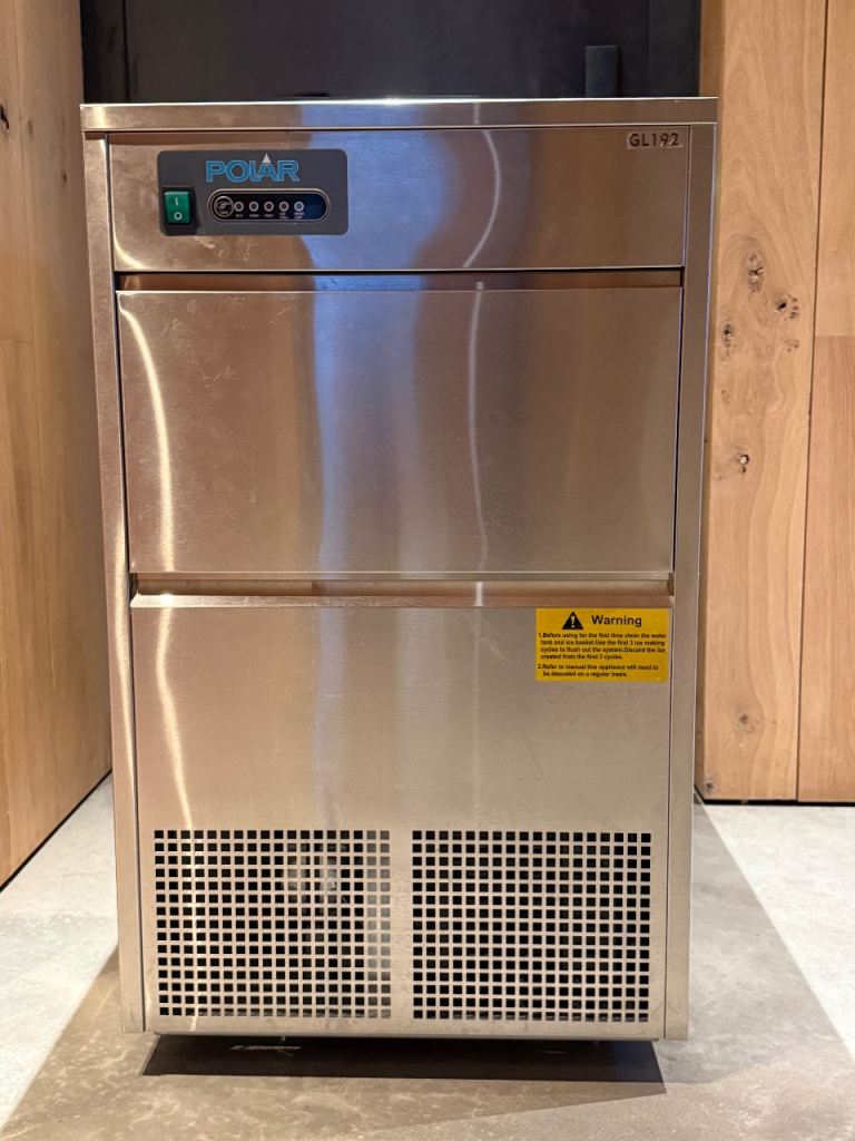Polar G-Series Commercial Ice Maker GL192-03 + Filter Kit