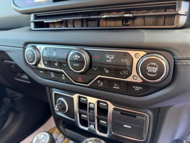 2025 JEEP WRANGLER BUZZ SV LUXURY 2.0 SUV 4DR Black FUEL Wheels MOPAR Bumper+++