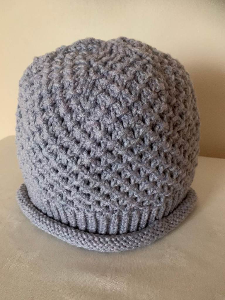 NEW~ Hand knitted knit hat~ £10 each