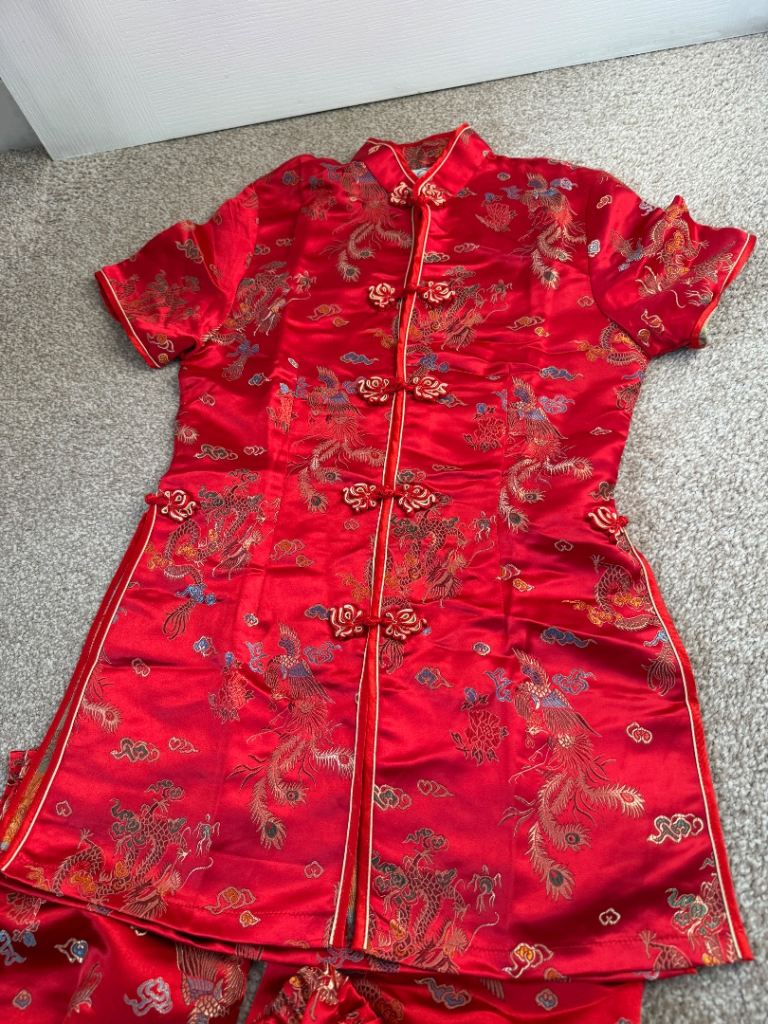 Beautiful 80% silk Chinese pyjamas