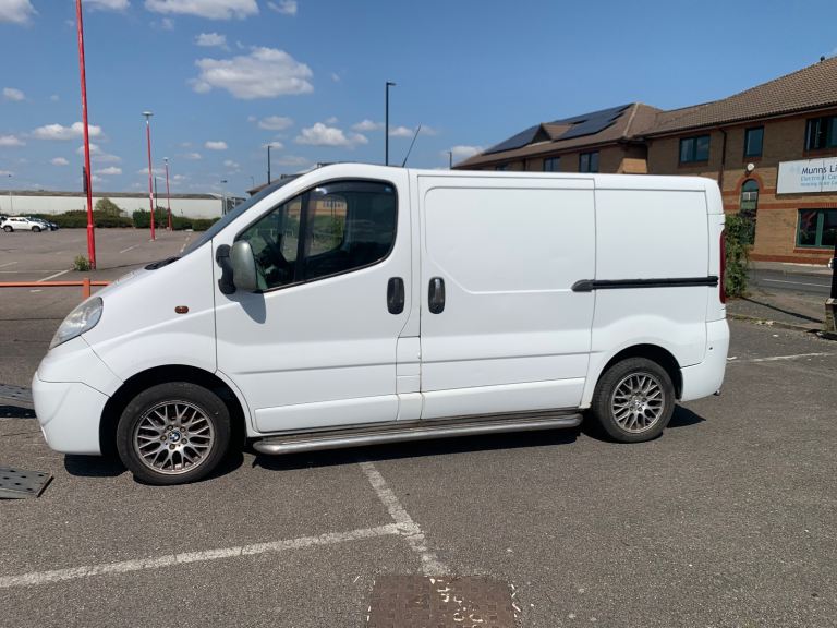 2006 Vauxhall vivaro breaking for parts