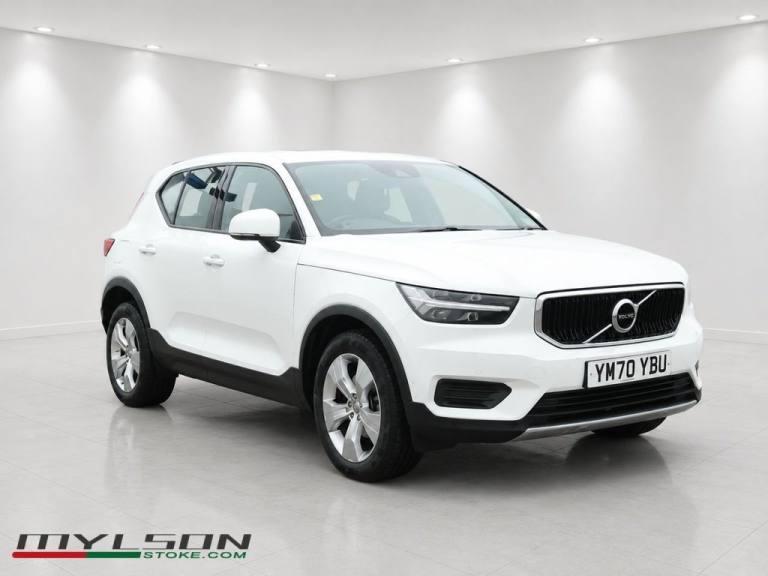 2021 70 VOLVO XC40 1.5 T3 MOMENTUM SUV 5DR PETROL MANUAL EURO 6 (S/S) (163 PS)