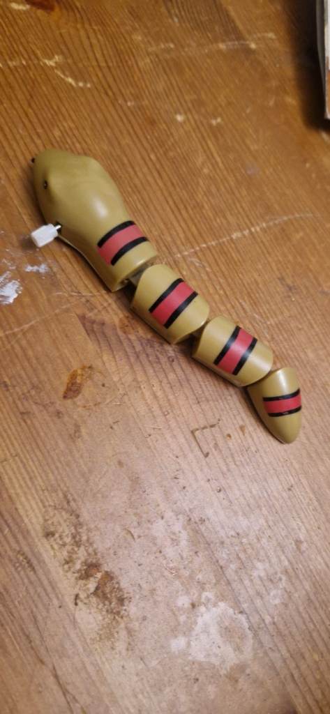 Wind up snake 