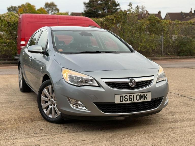 2012 Vauxhall Astra 2.0 CDTi Elite Auto Euro 5 5dr HATCHBACK Diesel Automatic