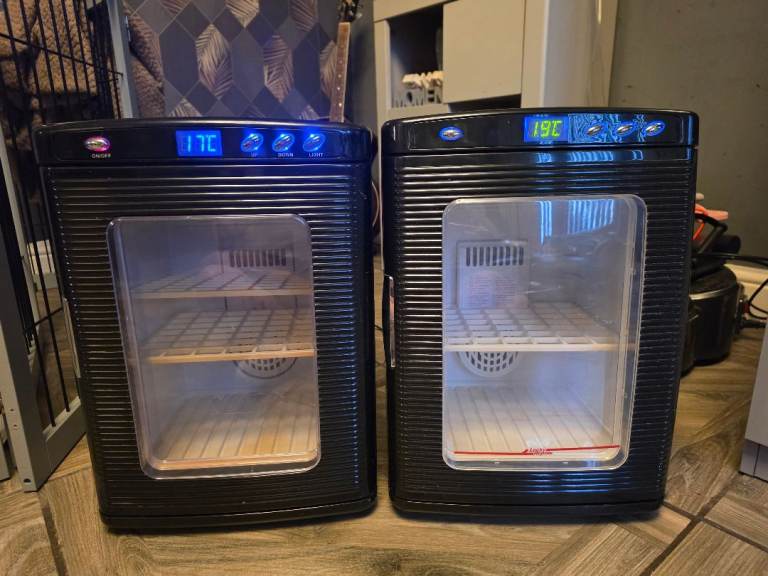 Exo terra incubators x2 plue loads extras