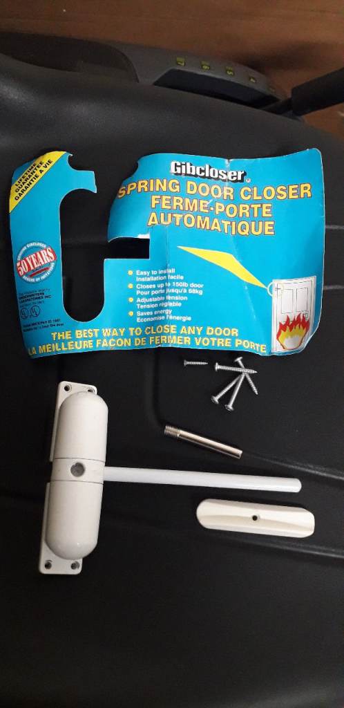 Automatic door closer.