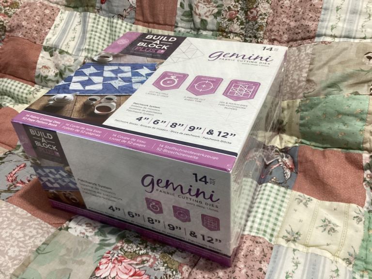 Build A Block PLUS+ “gemini” 14 Piece Patchwork Fabric Cutting Die set +  pattern book