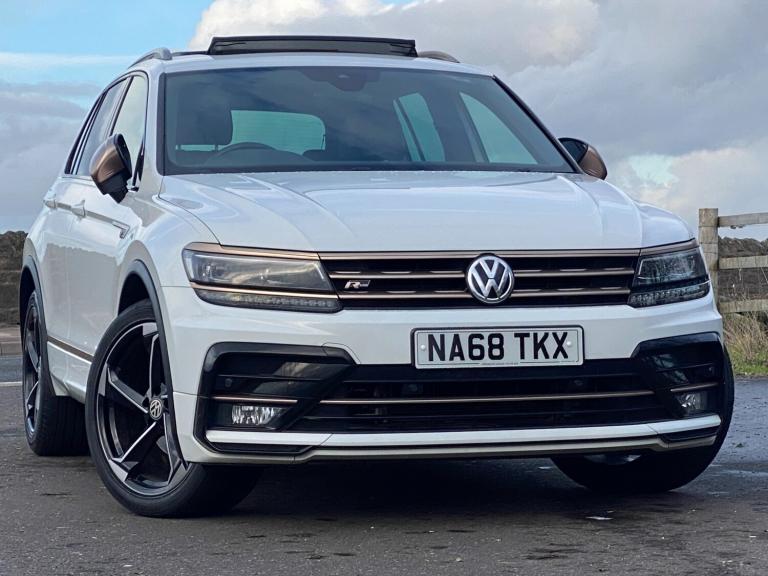 2018 Volkswagen Tiguan 2.0 TDI 4Motion R-Line DSG - Virtual Cockpit & Pan Roof & Apple CarPlay ES...
