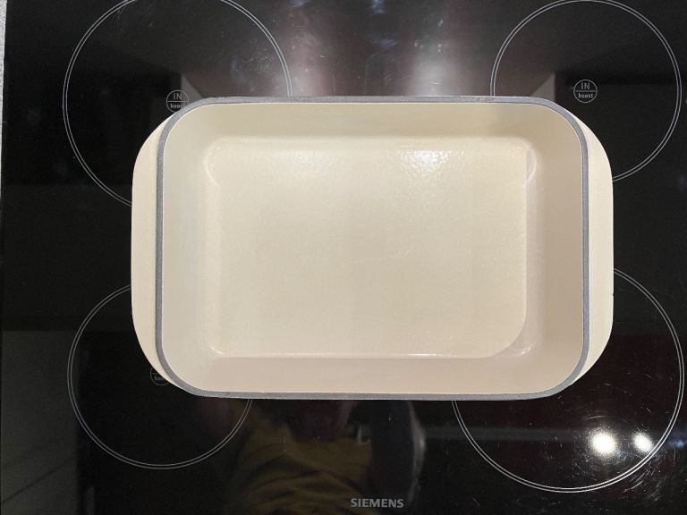 LE CREUSET CAST IRON ROASTER 30 x 20 - USED NEAR-FLAWLESS CONDITION