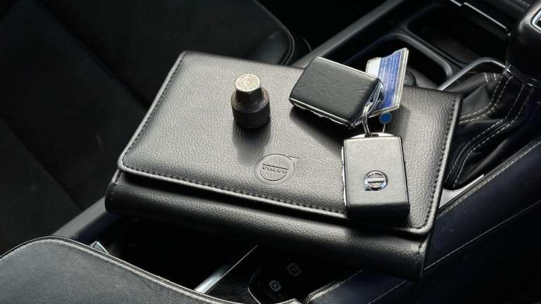 2020 Volvo V90 2.0 D4 R-Design Plus Auto Euro 6 (s/s) 5dr ESTATE Diesel Automatic