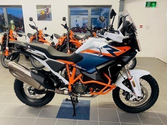 KTM 1390 SUPER ADVENTURE R 2026 MODEL. INCLUDING TECH PACK.